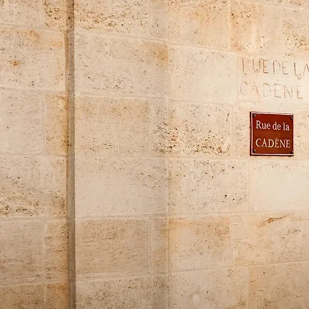 公寓 De La Cadene *