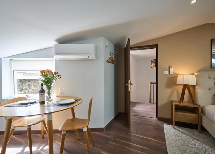 De La Cadène Saint-Émilion