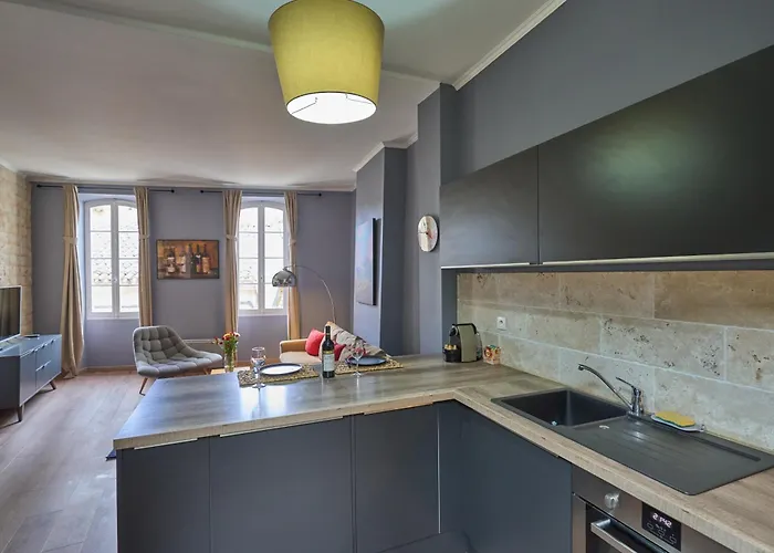 De La Cadène Saint-Émilion